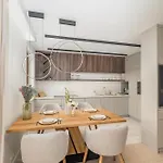 Prestige - 61m2, Parking, Balcony, Workspace, Ac - By Rentujemy *