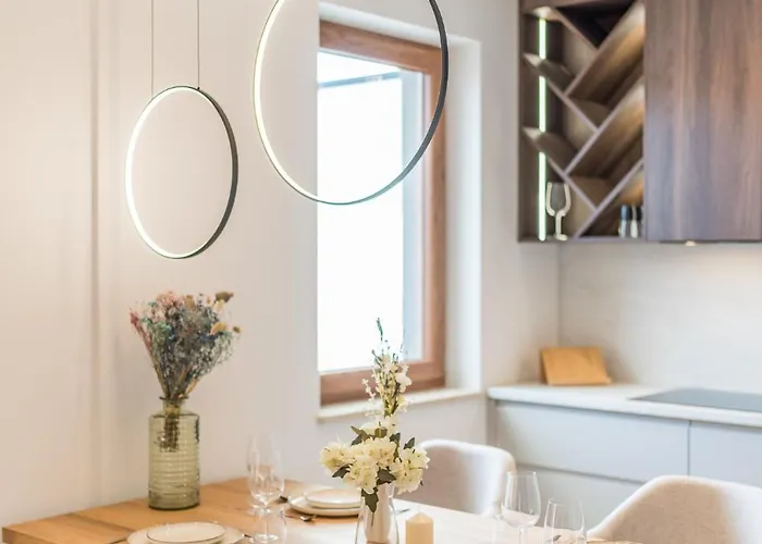 Prestige - 61m2, Parking, Balcony, Workspace, Ac - By Rentujemy * 크라쿠프