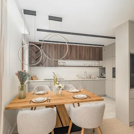 Prestige - 61m2, Parking, Balcony, Workspace, Ac - By Rentujemy *