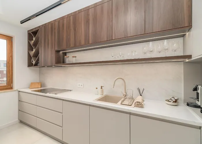 Apartman Prestige - 61m2, Parking, Balcony, Workspace, Ac - By Rentujemy