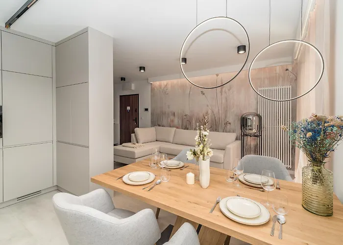 Appartamento Prestige - 61m2, Parking, Balcony, Workspace, Ac - By Rentujemy