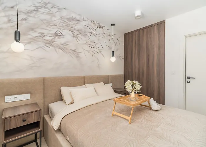 Apartman Prestige - 61m2, Parking, Balcony, Workspace, Ac - By Rentujemy Krakkó